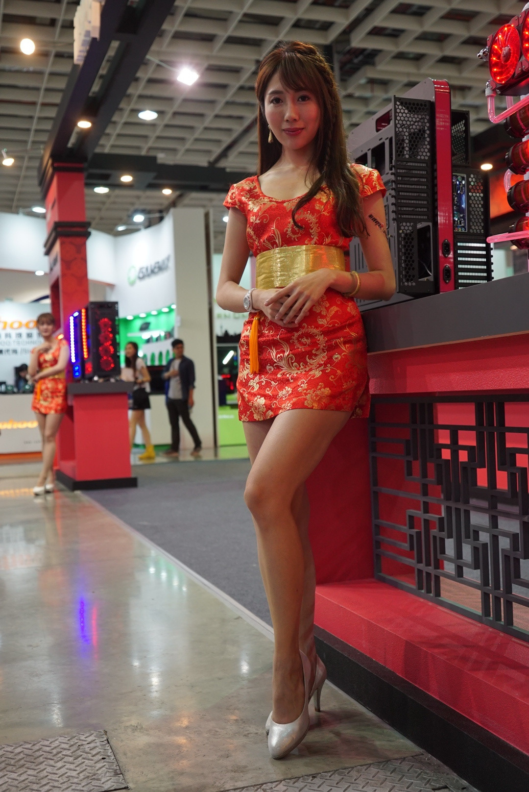 长腿丝袜高跟鞋：COMPUTEX 2016 台北电脑展 ShowGirl 合集