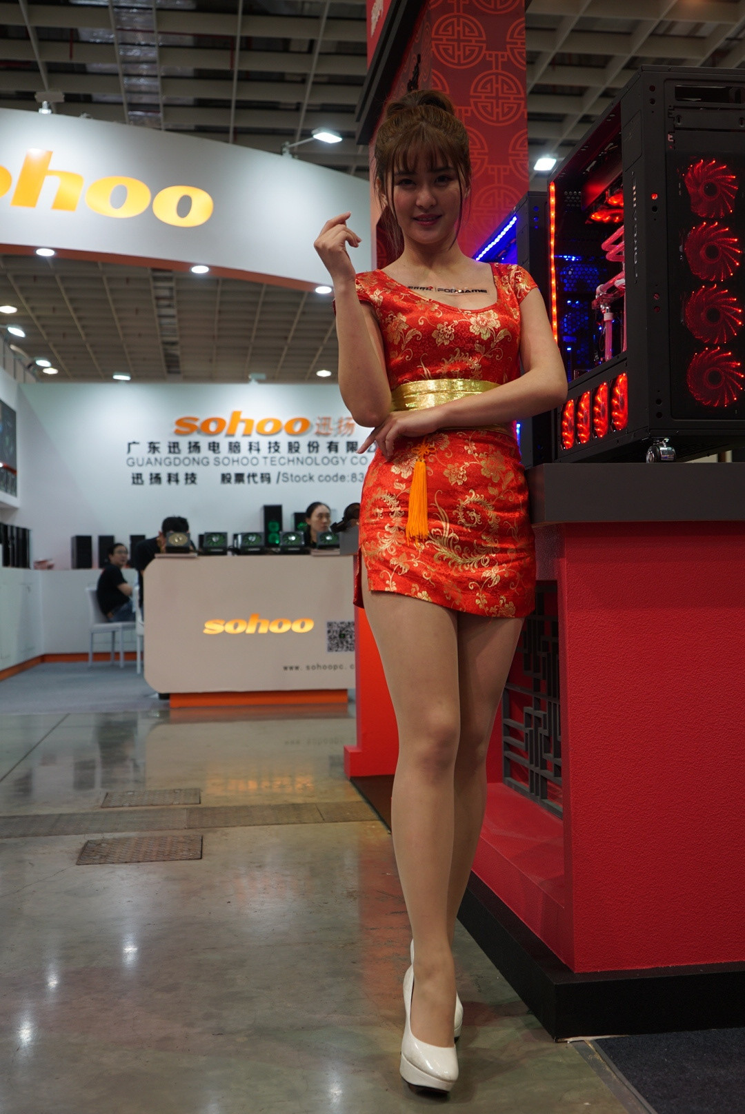 长腿丝袜高跟鞋：COMPUTEX 2016 台北电脑展 ShowGirl 合集