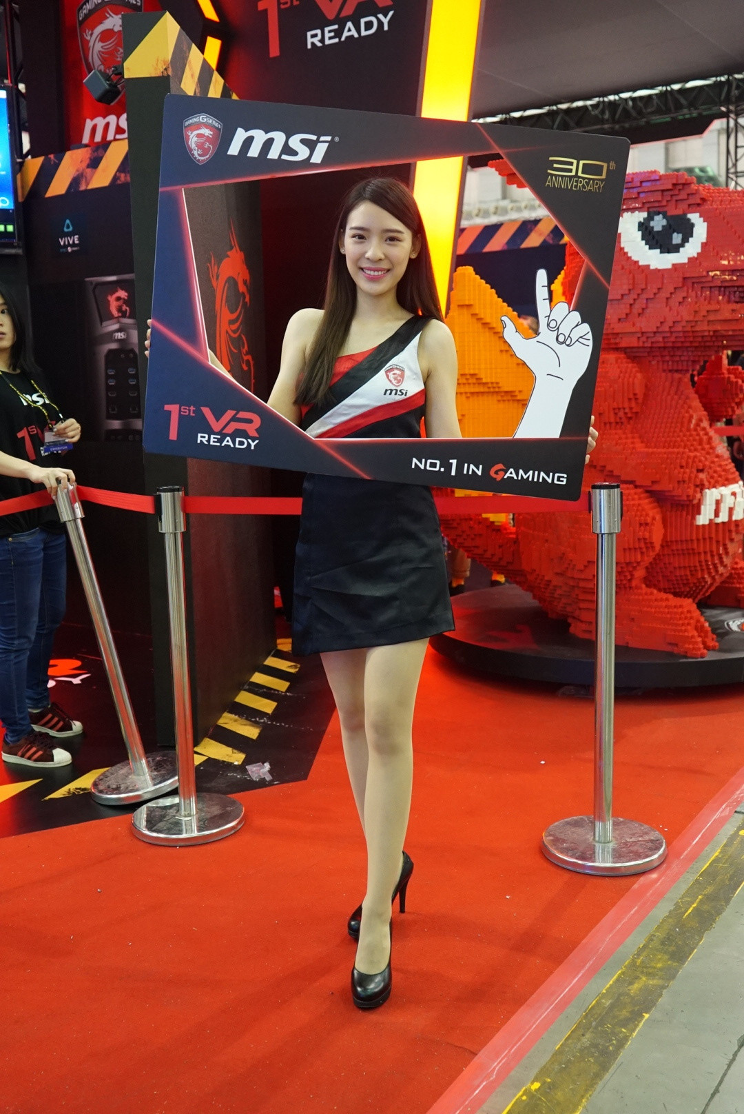 长腿丝袜高跟鞋：COMPUTEX 2016 台北电脑展 ShowGirl 合集
