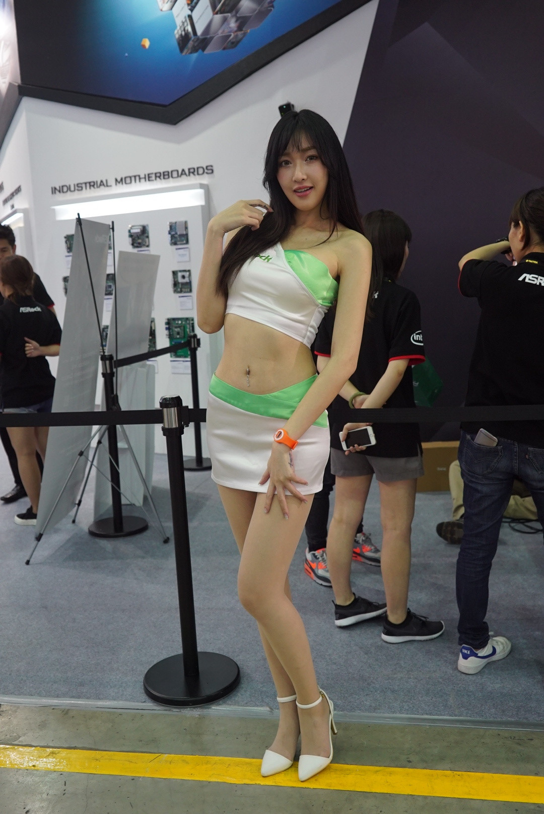 长腿丝袜高跟鞋：COMPUTEX 2016 台北电脑展 ShowGirl 合集