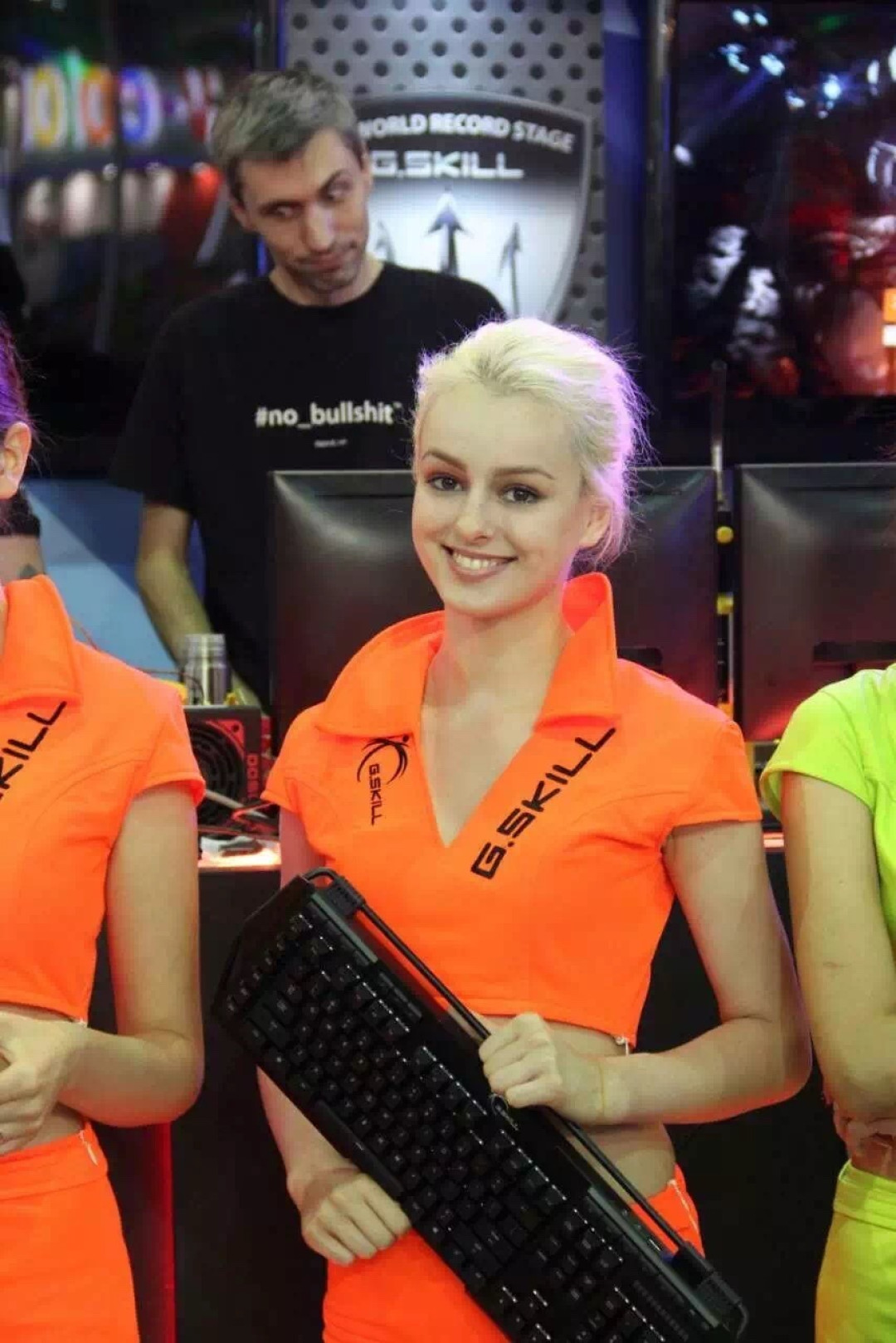 长腿丝袜高跟鞋：COMPUTEX 2016 台北电脑展 ShowGirl 合集