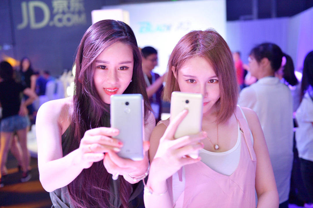 支持3D指纹功能：ZTE 中兴 发布 Blade A2 智能手机