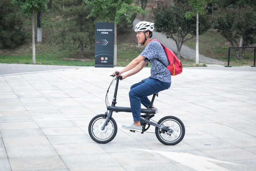 7月底发货mi小米推出qicycle骑记电助力折叠自行车2999元