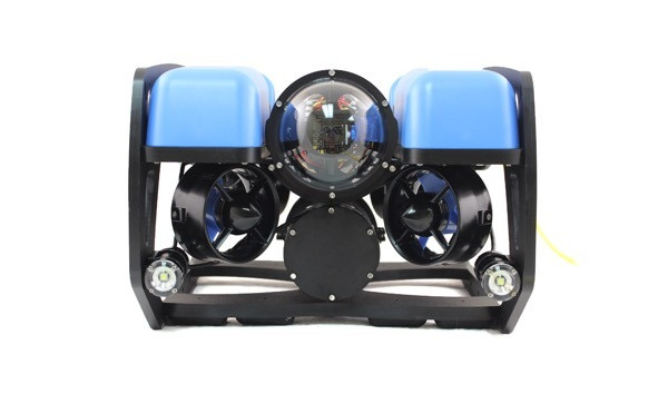 “水下无人机”：Blue Robotics 推出 BlueROV2 遥控潜水器