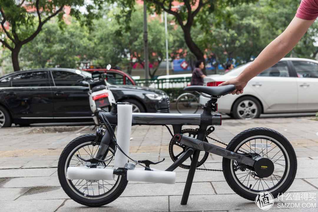 到站秀第58弹mi小米qicycle骑记电助力折叠自行车