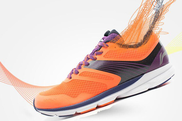 全民运动"芯"纪录:li-ning 李宁 2016新款赤兔 智能跑鞋 今日开售