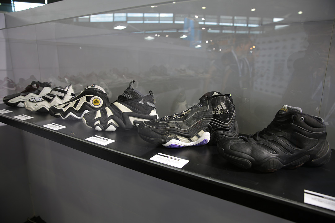 回顾历史、致敬传奇：ISPO上海2016 联合ULSUM推出科比球鞋展