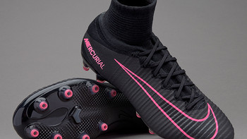 最强刺客：NIKE 耐克 推出 Mercurial Superfly V AG Pro “PITCH DARK”配色 足球鞋