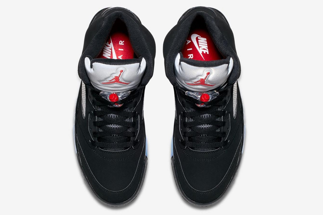 向奖牌致敬：NIKE 耐克 即将发售 Air Jordan 5 Retro“Metallic Silver” 篮球鞋