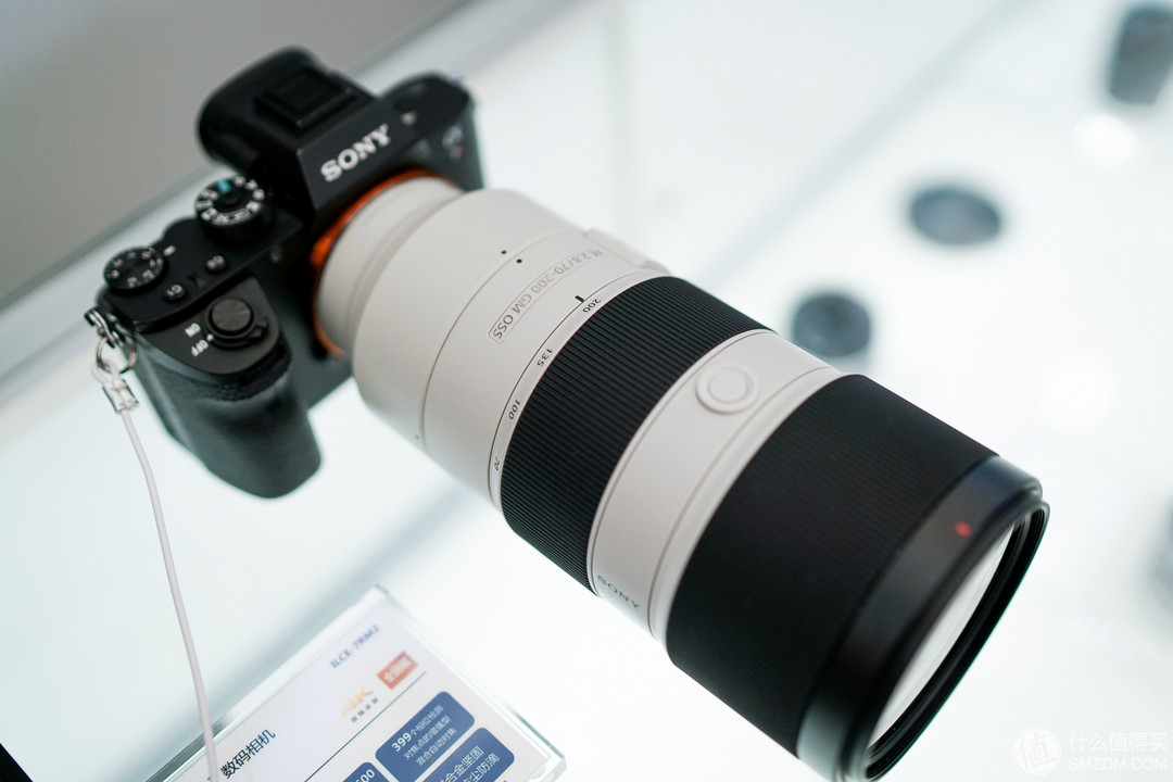 FE系统远摄变焦镜头首选：SONY 索尼 公布国行FE 70-200mm F2.8 GM镜头售价