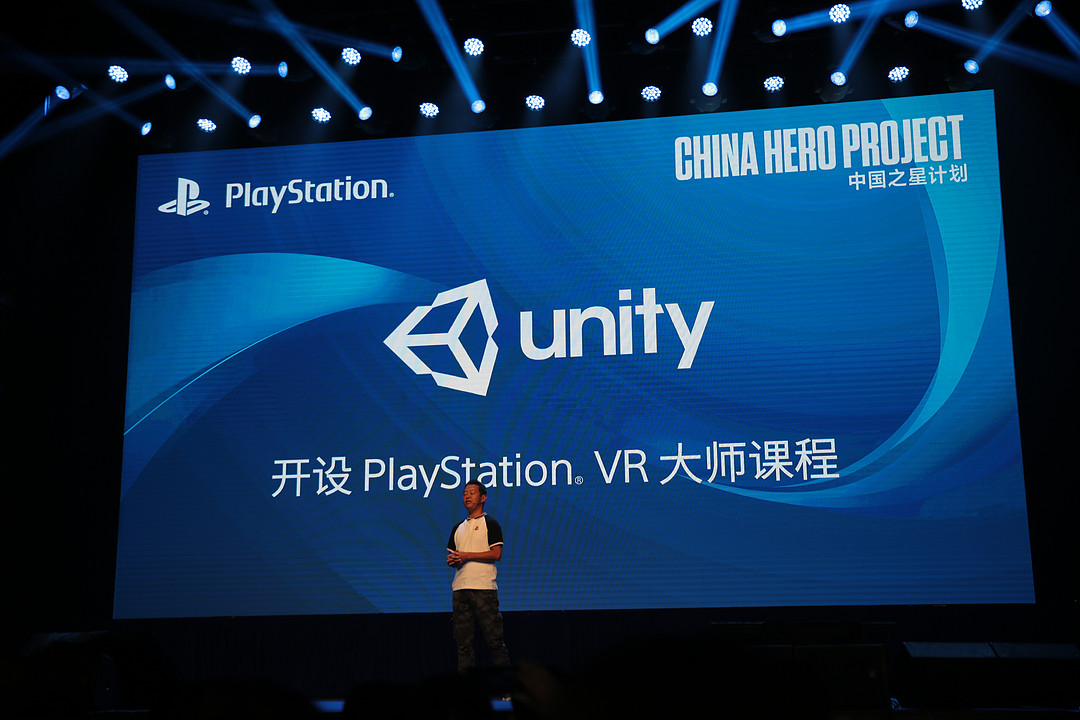 全球同步首发：SONY 索尼 正式发布 PlayStation VR 虚拟现实设备