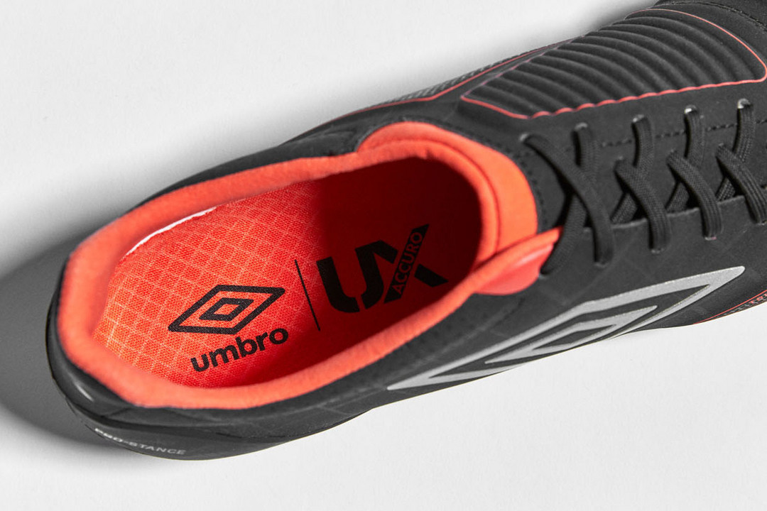 精确制导：UMBRO 茵宝 推出 UX Accuro Pro HG 足球鞋