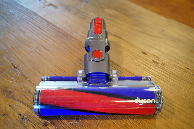 《到站秀》第70彈:dyson 戴森 v8 absolute 無繩吸塵器