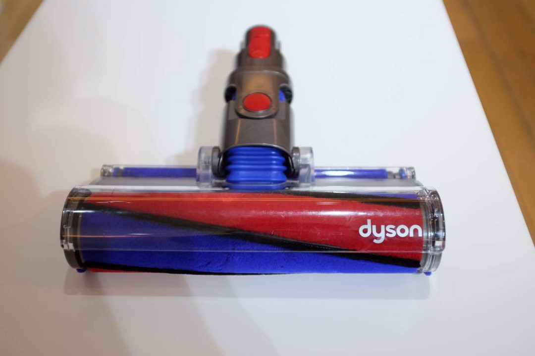 吸力、续航全面升级：Dyson 戴森 国内发布 V8 手持无绳吸尘器