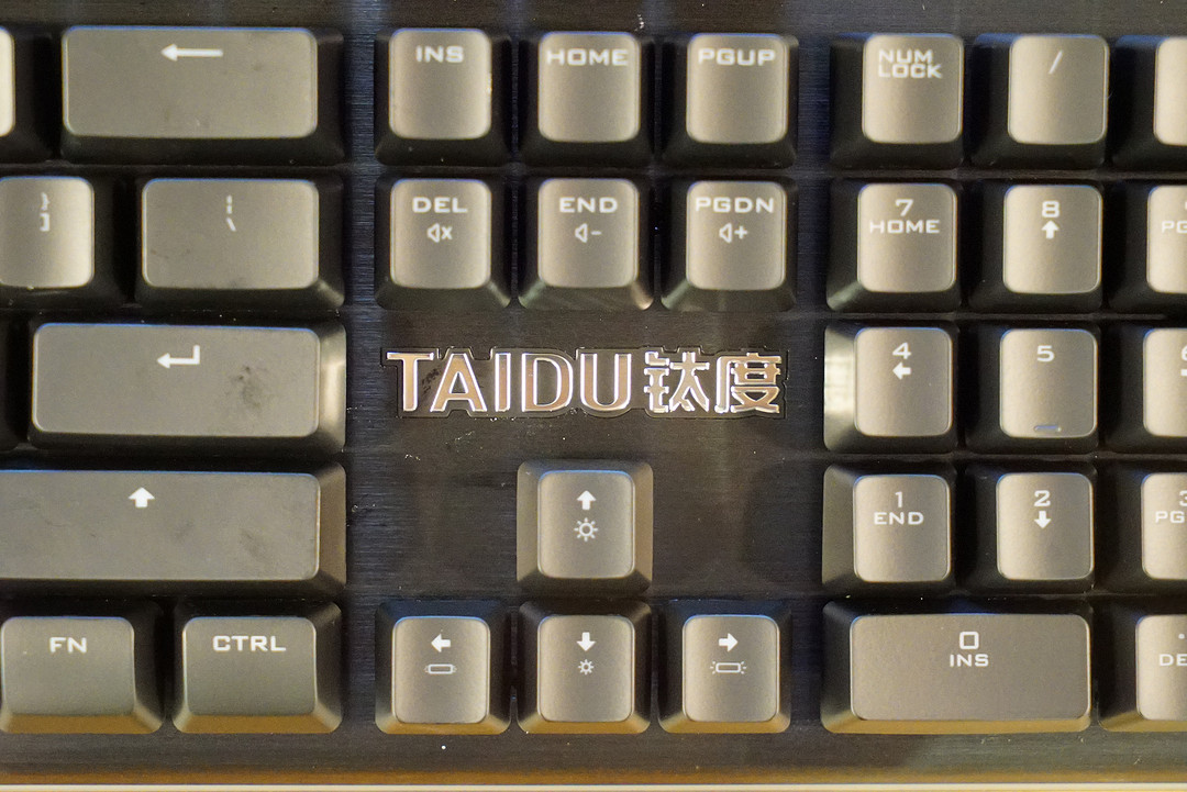 《到站秀》第74弹：Taidu 钛度 TKM600 幻彩师/TKM610 枪械师 机械键盘