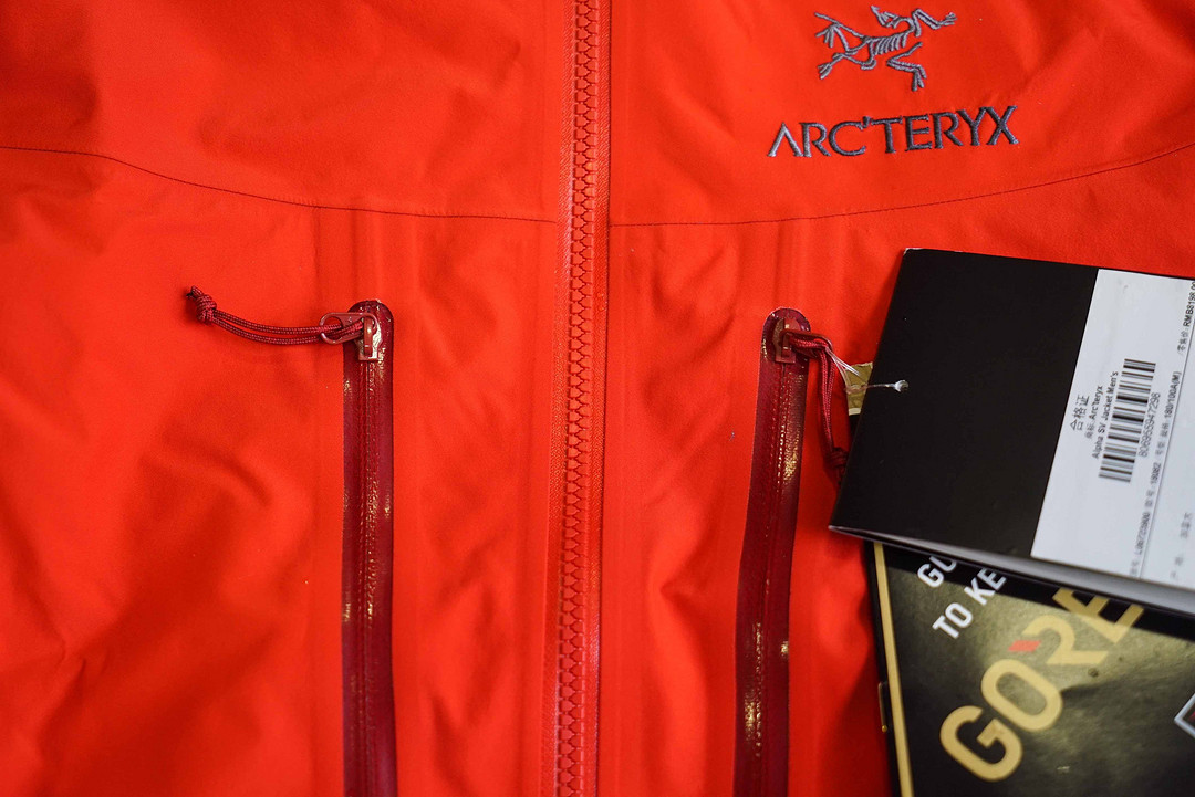 《到站秀》第75弹：ARC'TERYX 始祖鸟 Alpha SV 冲锋衣 2016款