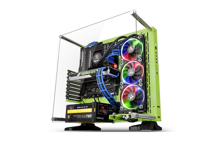 打造个性化游戏平台：Thermaltake 曜越 推出 Core P3 SE 璀璨绿和耀眼红版机箱