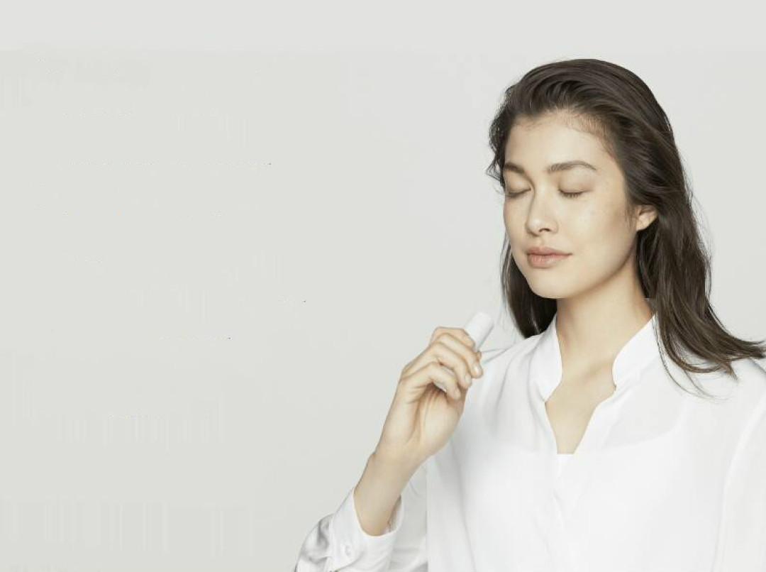 舒适氛围随身携带:SONY 索尼 AROMASTIC 电子香薰棒 正式开售