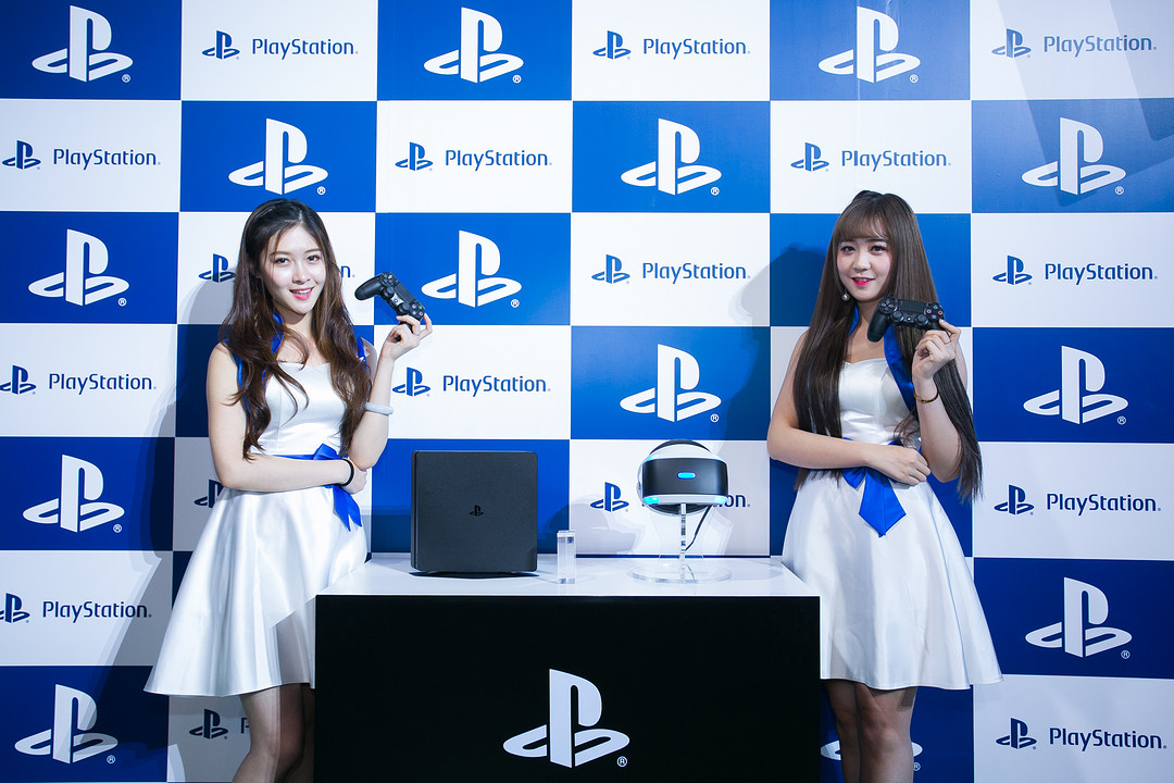 首批PS VR已交付：SONY 索尼 国内正式发布新款 PlayStation 4游戏主机与多款VR游戏