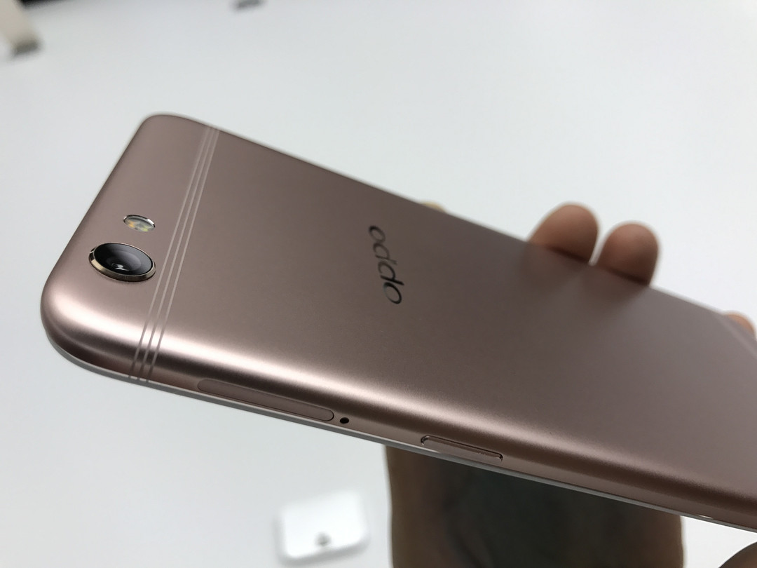 具备双核对焦技术：OPPO 发布 R9s、R9s Plus 智能手机