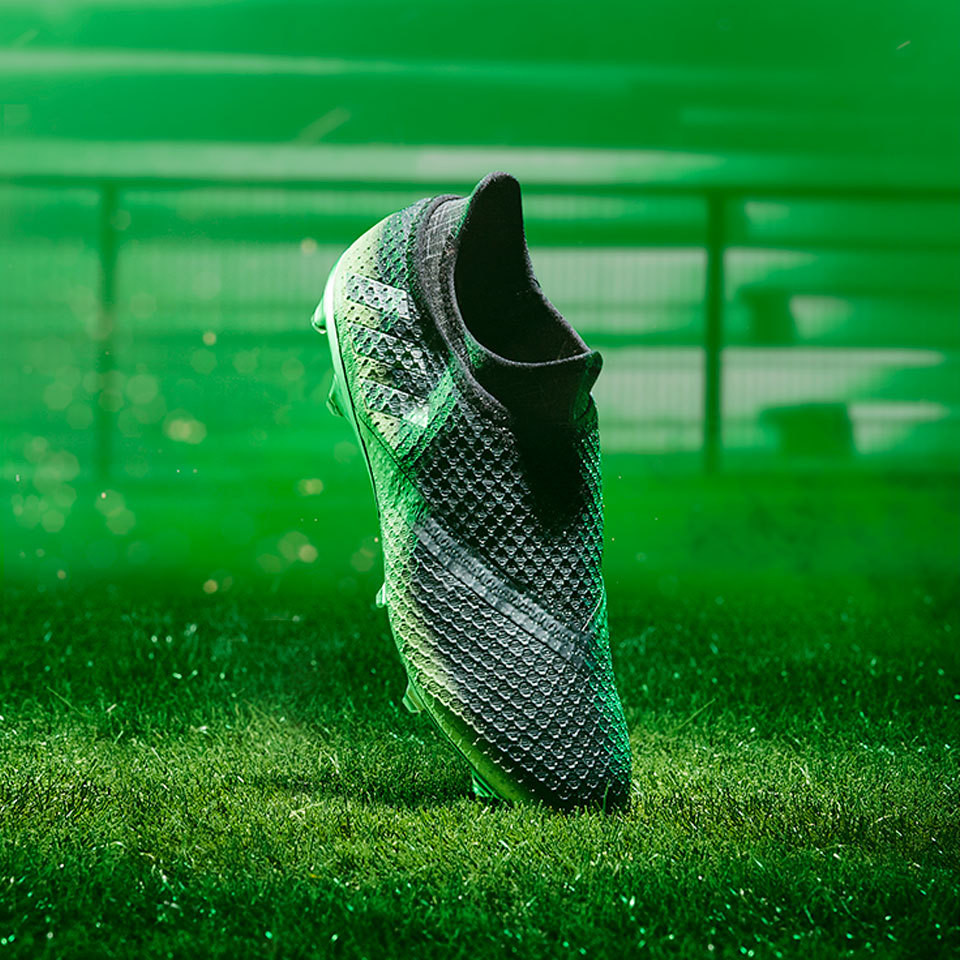 星汉灿烂，若出其里：adidas 阿迪达斯 推出 Messi 16+ Pureagility “Space Dust” 足球鞋