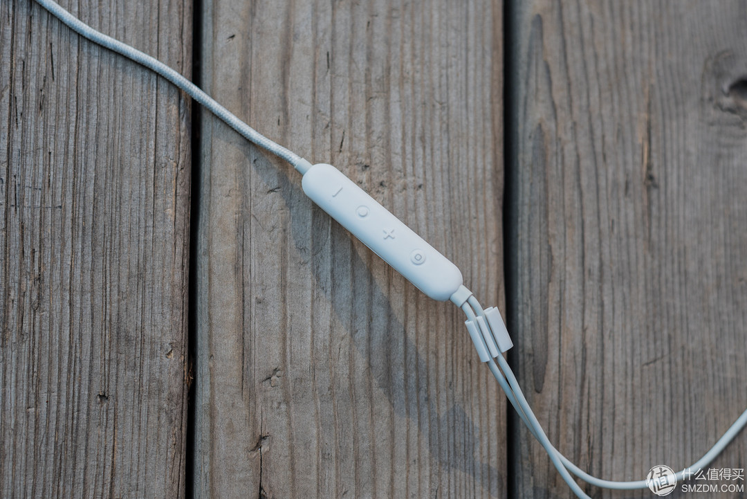《到站秀》第79弹 :LIBRATONE 小鸟音响 Lightning接口 入耳式降噪耳机