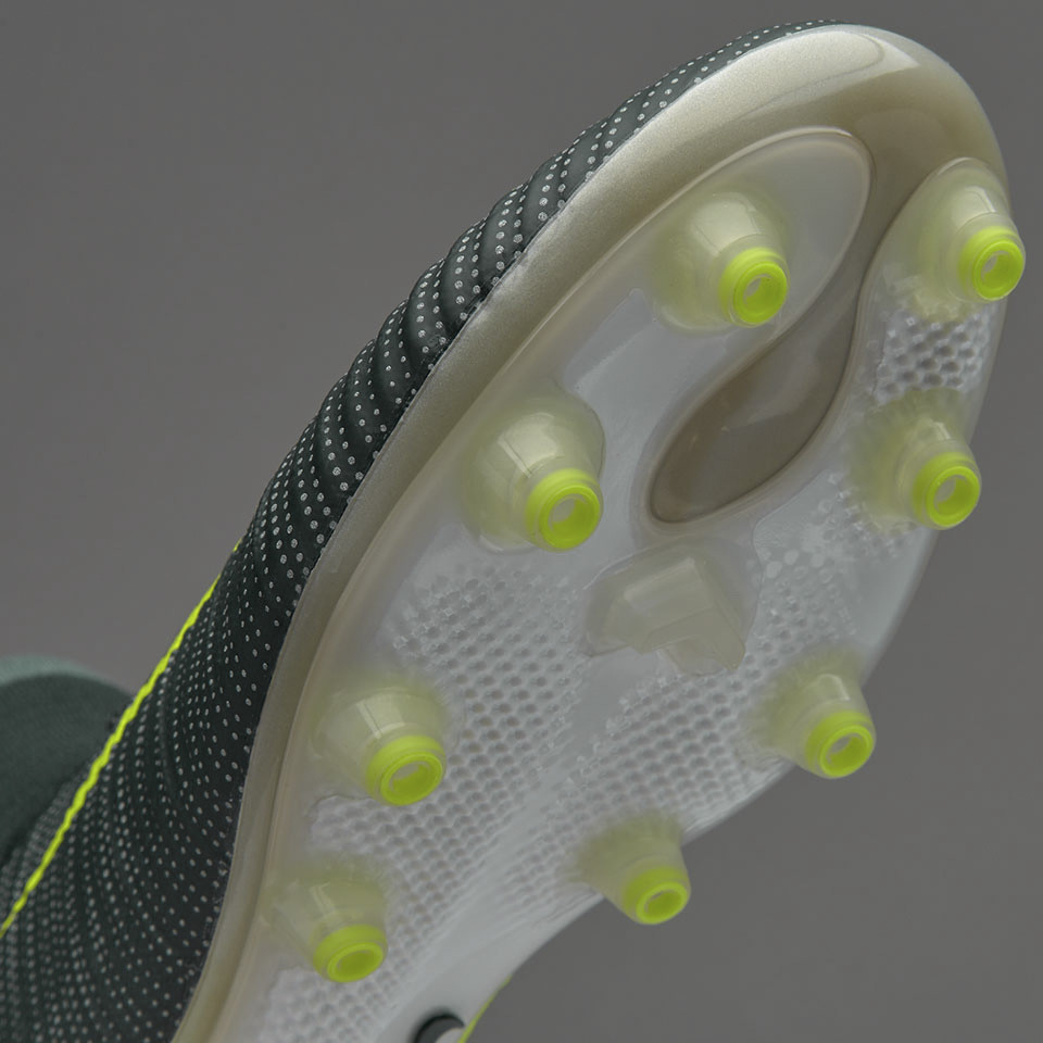 梦开始的地方：NIKE 耐克 推出 Mercurial Superfly V CR7 Discovery 足球鞋