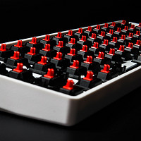 毒物毒物——醉倒在 iKBC POKER 61键 红轴机械键盘