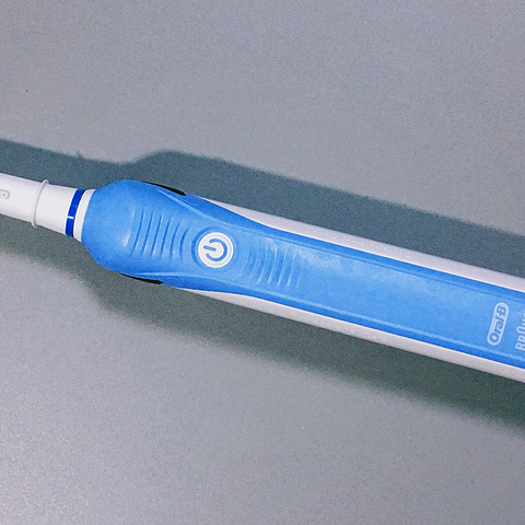 Oral-B 欧乐-B PRO2000 电动牙刷使用报告