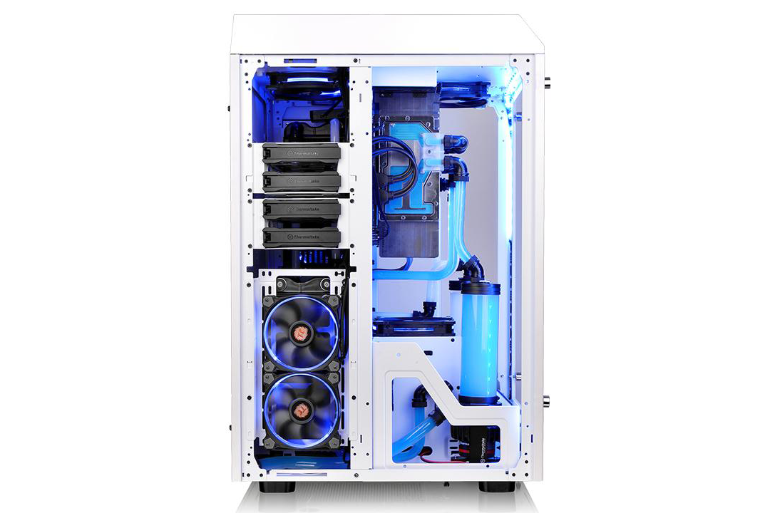 全景直立式：Thermaltake 曜越 推出 The Tower 900 *级机箱