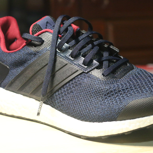 Ultra Boost ST 蓝黑色 跑鞋 开箱