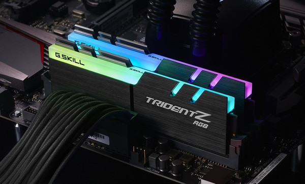水流幻光灯效：G.SKILL 芝奇 推出Trident Z RGB DDR4 幻彩版“战戟”内存