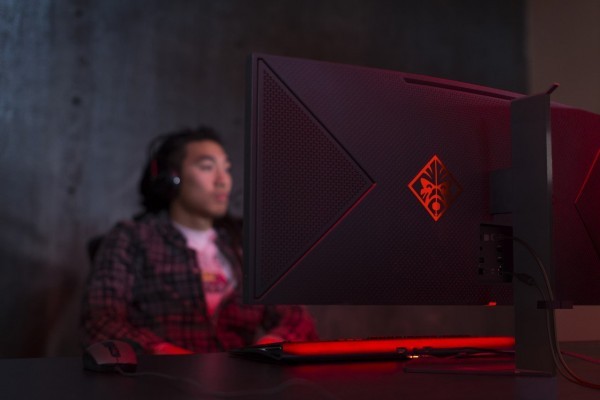 100Hz刷新率+NVIDIA G-Sync：HP 惠普 发布 Omen X 35 曲面“带鱼”电竞显示器