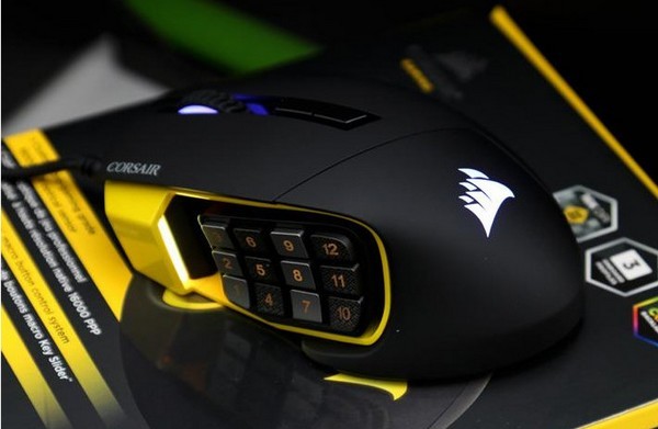 游戏体验再进一步：CORSAIR 美商海盗船 发布 SCIMITAR PRO “执法者”游戏鼠标 和 K95 RGB“复仇者”白金版机械键盘 