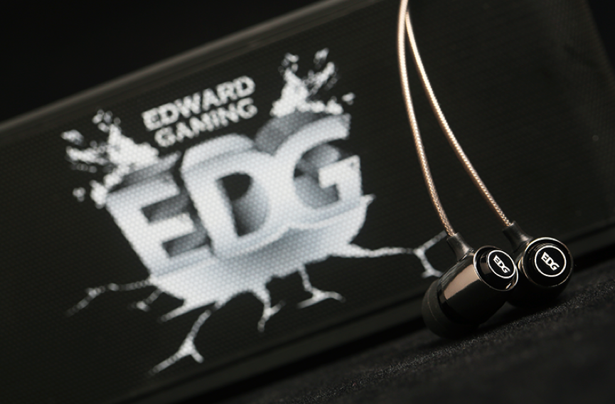 让电竞文化融入生活：Akko 艾酷 & EDG 推出 合作款 音乐耳塞 和 蓝牙音箱