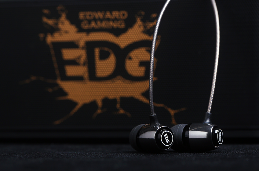 让电竞文化融入生活：Akko 艾酷 & EDG 推出 合作款 音乐耳塞 和 蓝牙音箱
