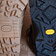 一双WOLVERINE狩猎棉鞋——Vibra鞋底技术Arctic Grip 防滑测试