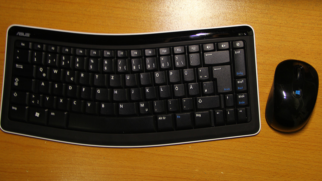 年轻人的第一把进阶键盘，全能性价比首选——芝奇（G.SKILL）RIPJAWS KM570 RGB 幻彩背光机械式键盘