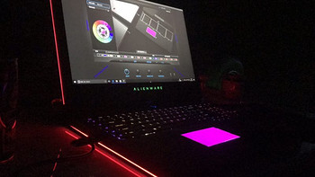 #原创新人# DELL 戴尔 ALIENWARE 外星人17R4，灯大灯亮灯会闪入手体验