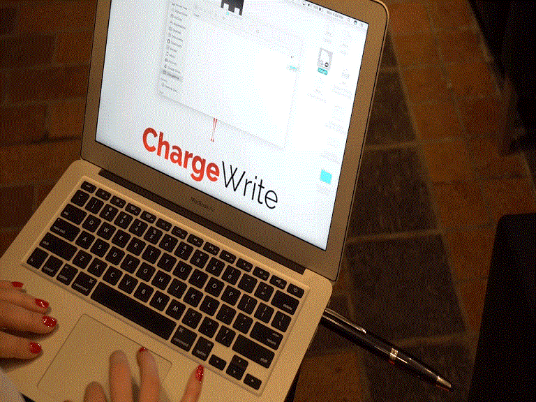 内置U盘+充电宝：ChargeWrite 多功能笔 上线 Indiegogo 众筹平台