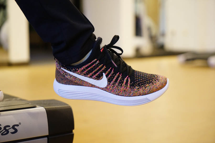 《到站秀》第92弹：NIKE 耐克 LUNAREPIC FLYKNIT 2 低帮款跑鞋