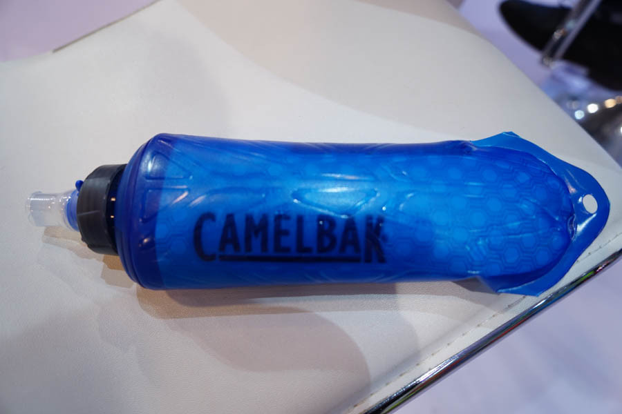 补水1+1：CAMELBAK 驼峰 展示获奖软水瓶和全新升级款储水袋