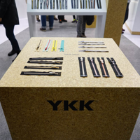 双层防盗拉链：YKK 展示旗下新款拉链 及 小米 90分 28寸拉杆箱