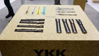 双层防盗拉链：YKK 展示旗下新款拉链 及 小米 90分 28寸拉杆箱