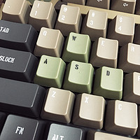 #本站首晒#FILCO 斐尔可「104圣手二代」迷彩色红轴机械键盘