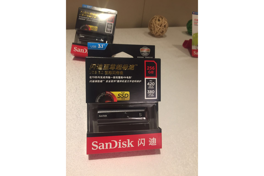 15秒拷完一部4K小电影：SanDisk 闪迪 国内发布 CZ880 USB3.1固态闪存盘 