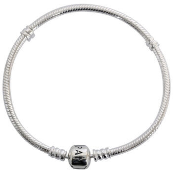 每个女生都应该有一个这样的手链：PANDORA 潘多拉  590702HV-19 基础蛇骨手链