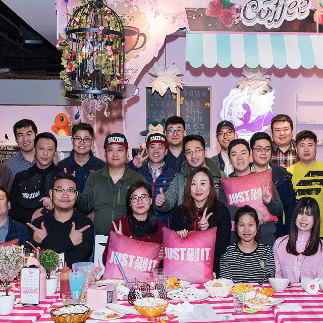 25人组团通刷女仆咖啡厅!记什么值得买沈阳分剁第一次线下活动