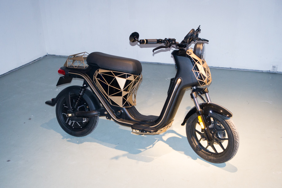 全国可上牌：小牛 发布 年度新品 U1 超轻电动踏板车