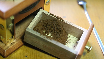 均记咖啡豆开箱磨粉冲泡评测